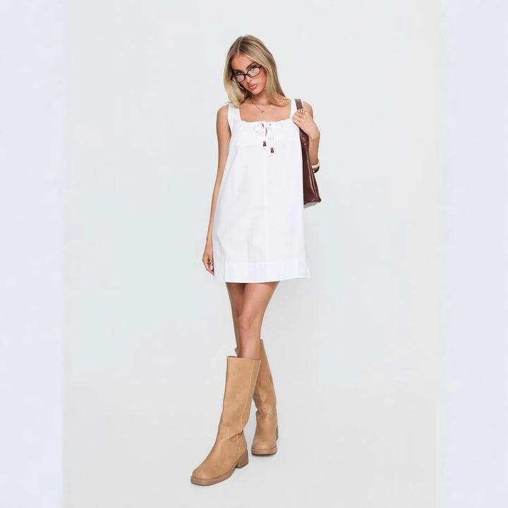 Dame casual summer dress with adjustable lace-up design and airy silhouette Mirla-Eva Jonsson