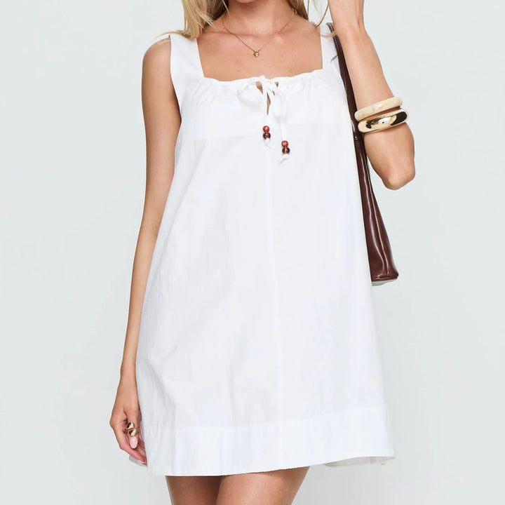 Dame casual summer dress with adjustable lace-up design and airy silhouette Mirla-Eva Jonsson