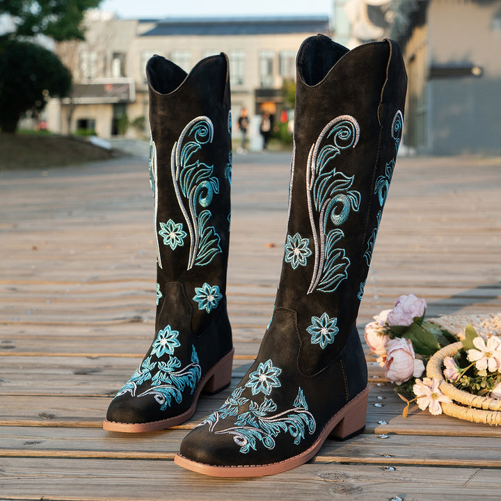 Dame cowboy stövlar med handgjorda blomsterdetaljer och bekväm klack Mirla-Eva Jonsson