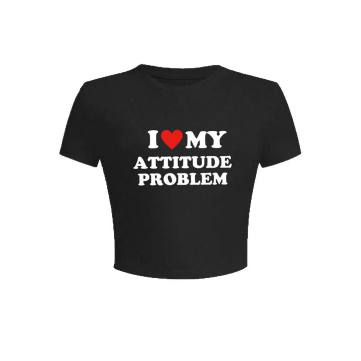 Dame crop-t-shirt med humoristisk tekst og figurnær snitt Mirla-Eva Jonsson