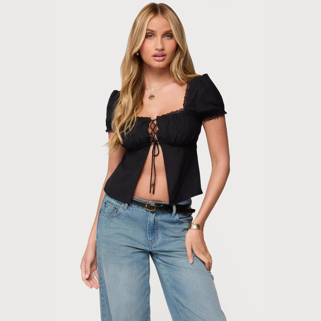 Dame crop top med spetsdetalj och snörning Mirla-Eva Jonsson