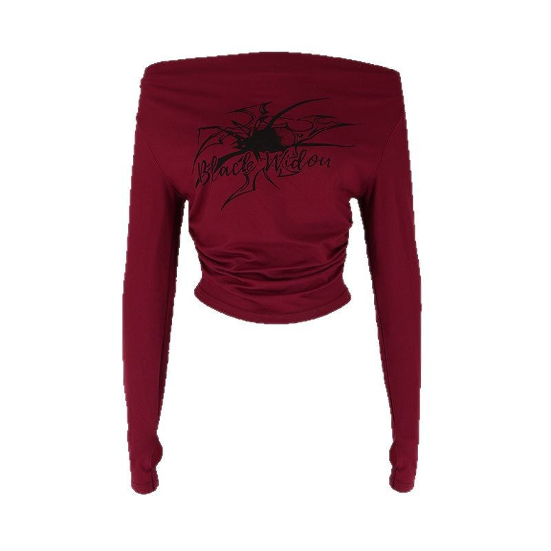 Dame cropped långärmad tröja med off-shoulder design och innovativ batiktryck Mirla-Eva Jonsson