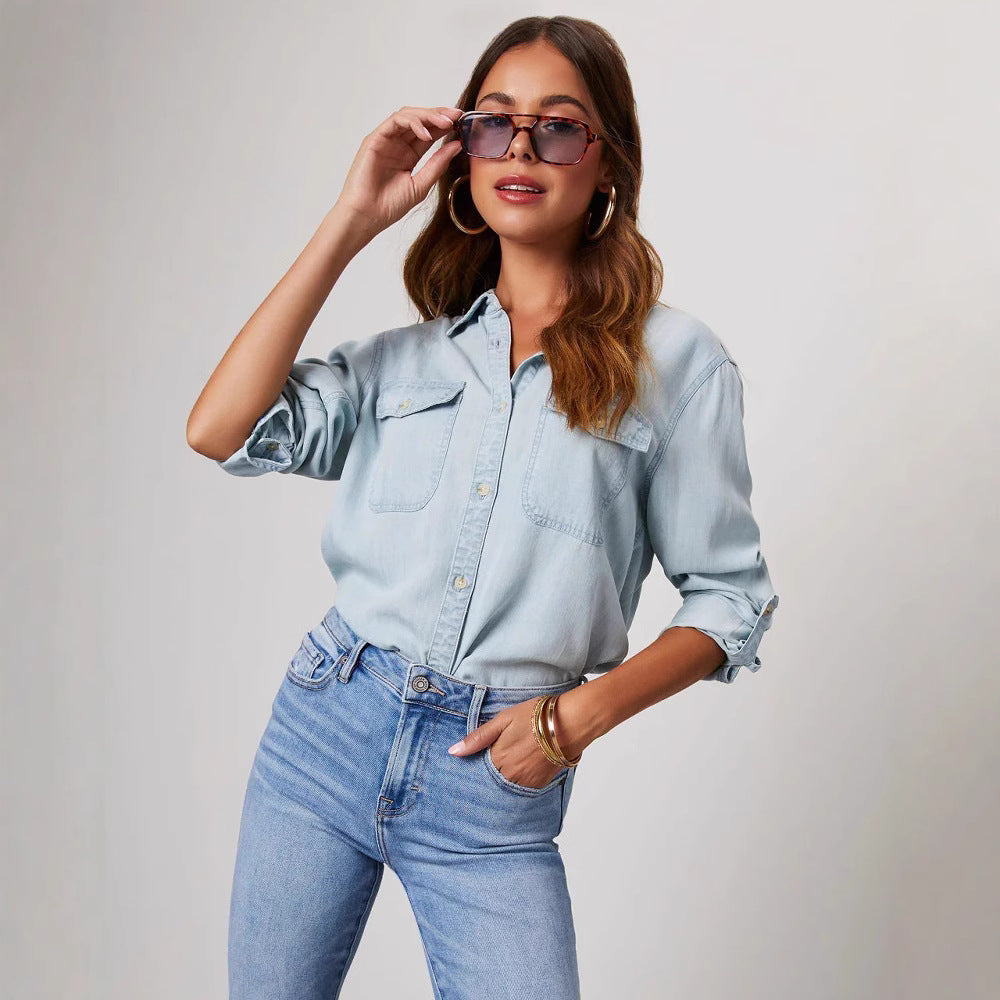 Dame denimskjorta med uppvikta ärmar och två bröstfickor Mirla-Eva Jonsson