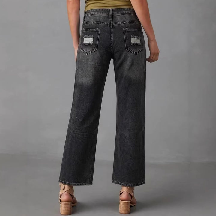 Dame distressed Mom Jeans med trendiga cut-out-detaljer Mirla-Eva Jonsson