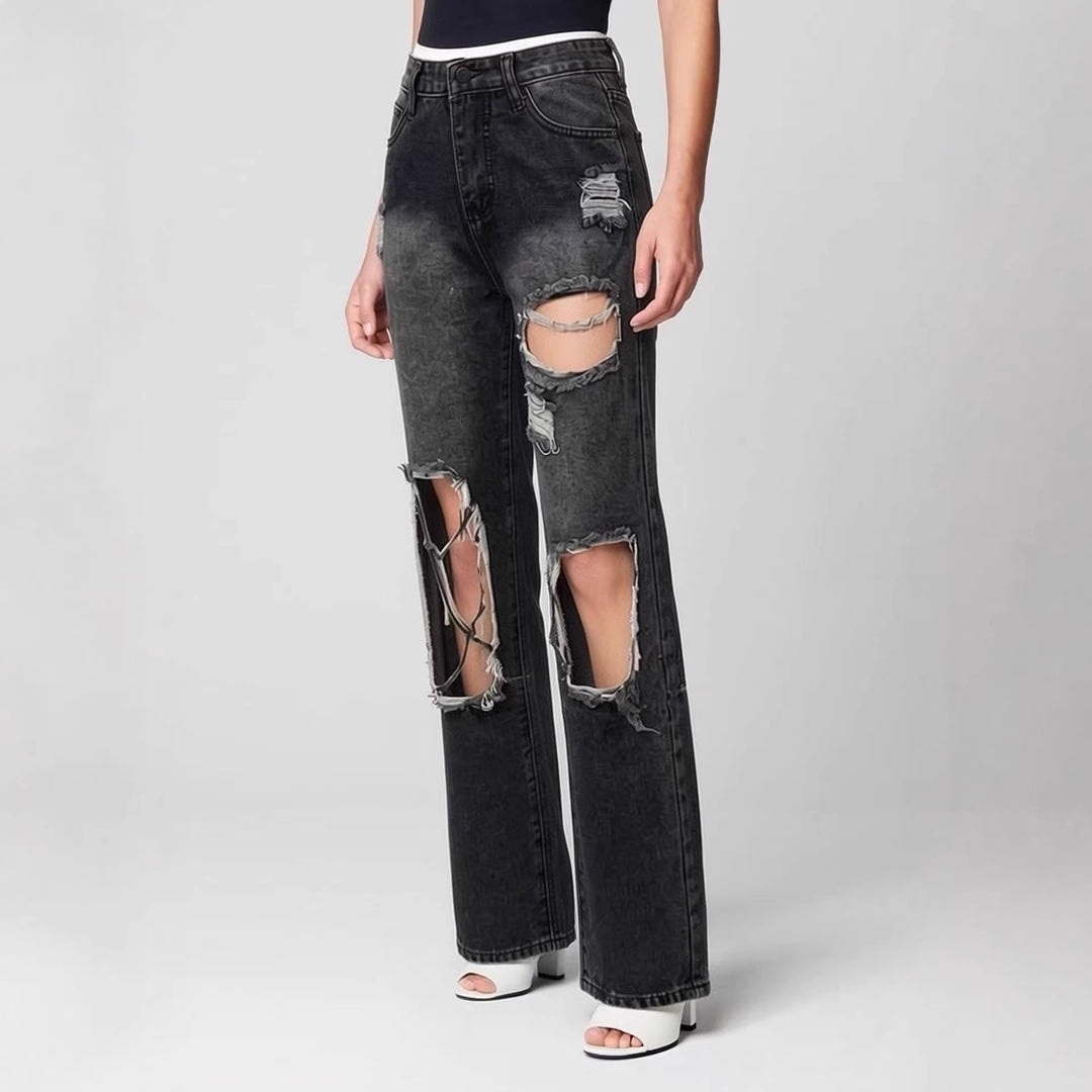 Dame distressed Mom Jeans med trendiga cut-out-detaljer Mirla-Eva Jonsson