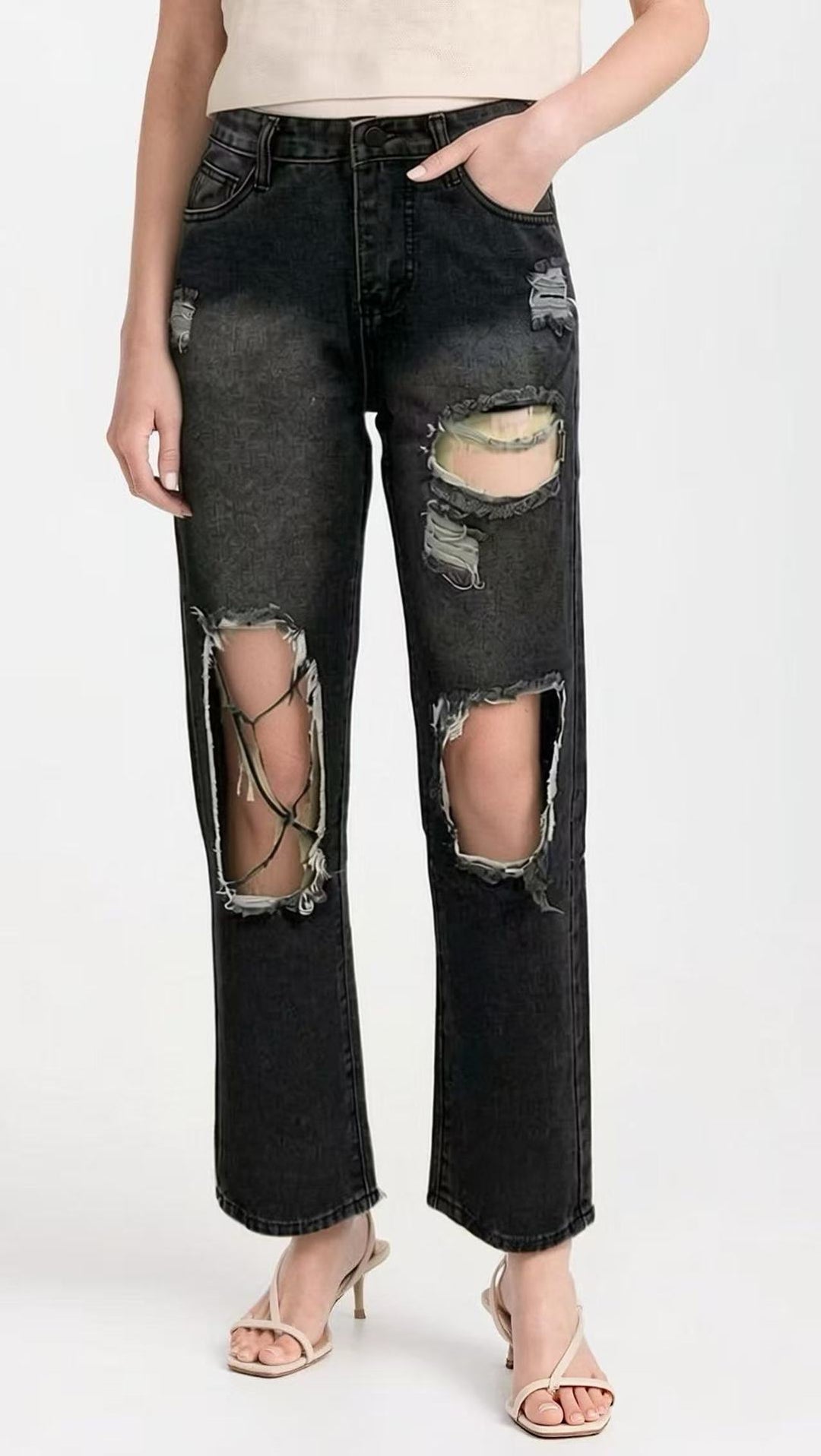 Dame distressed Mom Jeans med trendiga cut-out-detaljer Mirla-Eva Jonsson