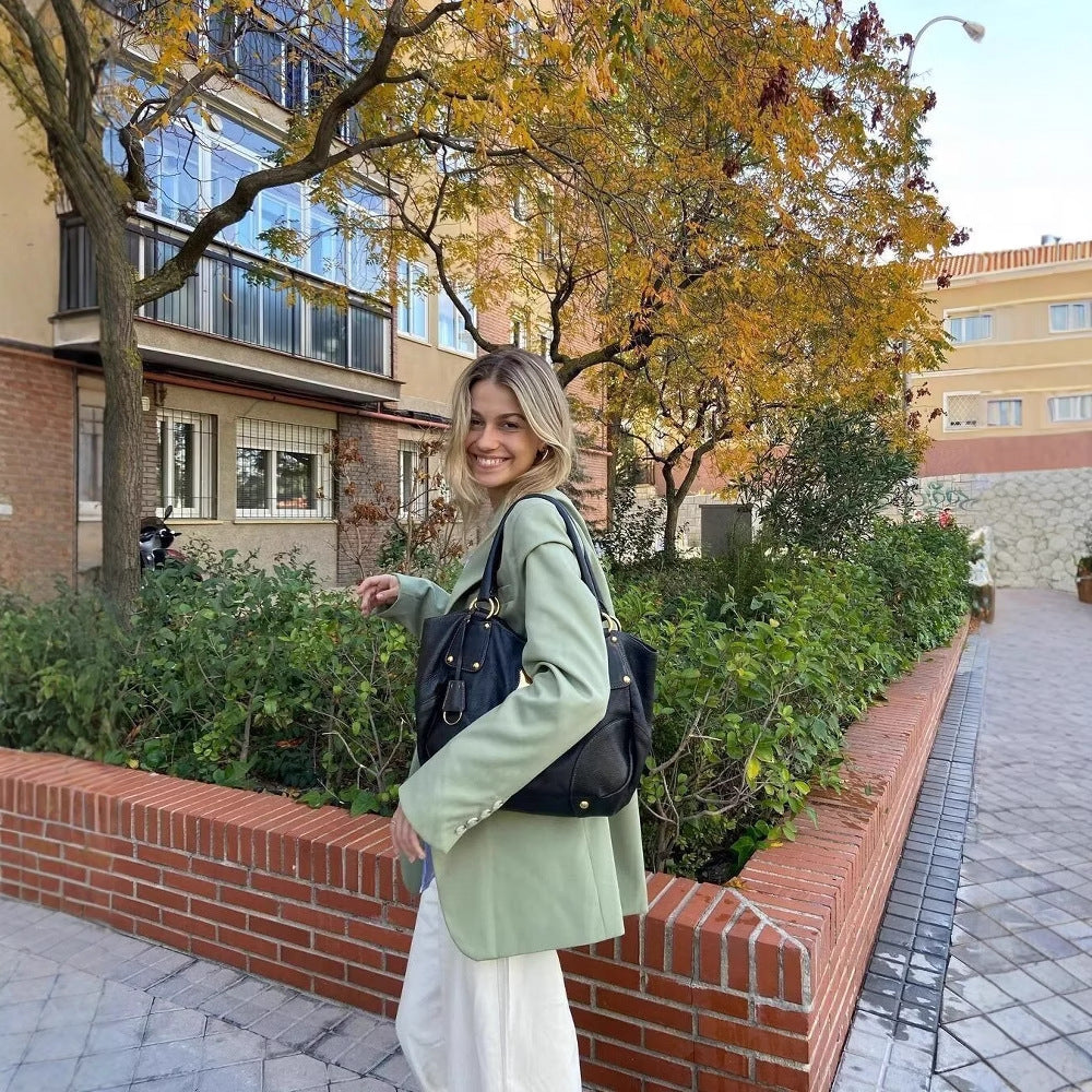 Dame elegant blaz jacket med praktiska fickor och kvalitets snitt Mirla-Eva Jonsson