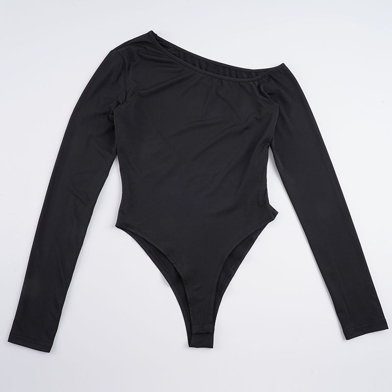 Dame elegant body med lange ermer og vid halsutringning Mirla-Eva Jonsson