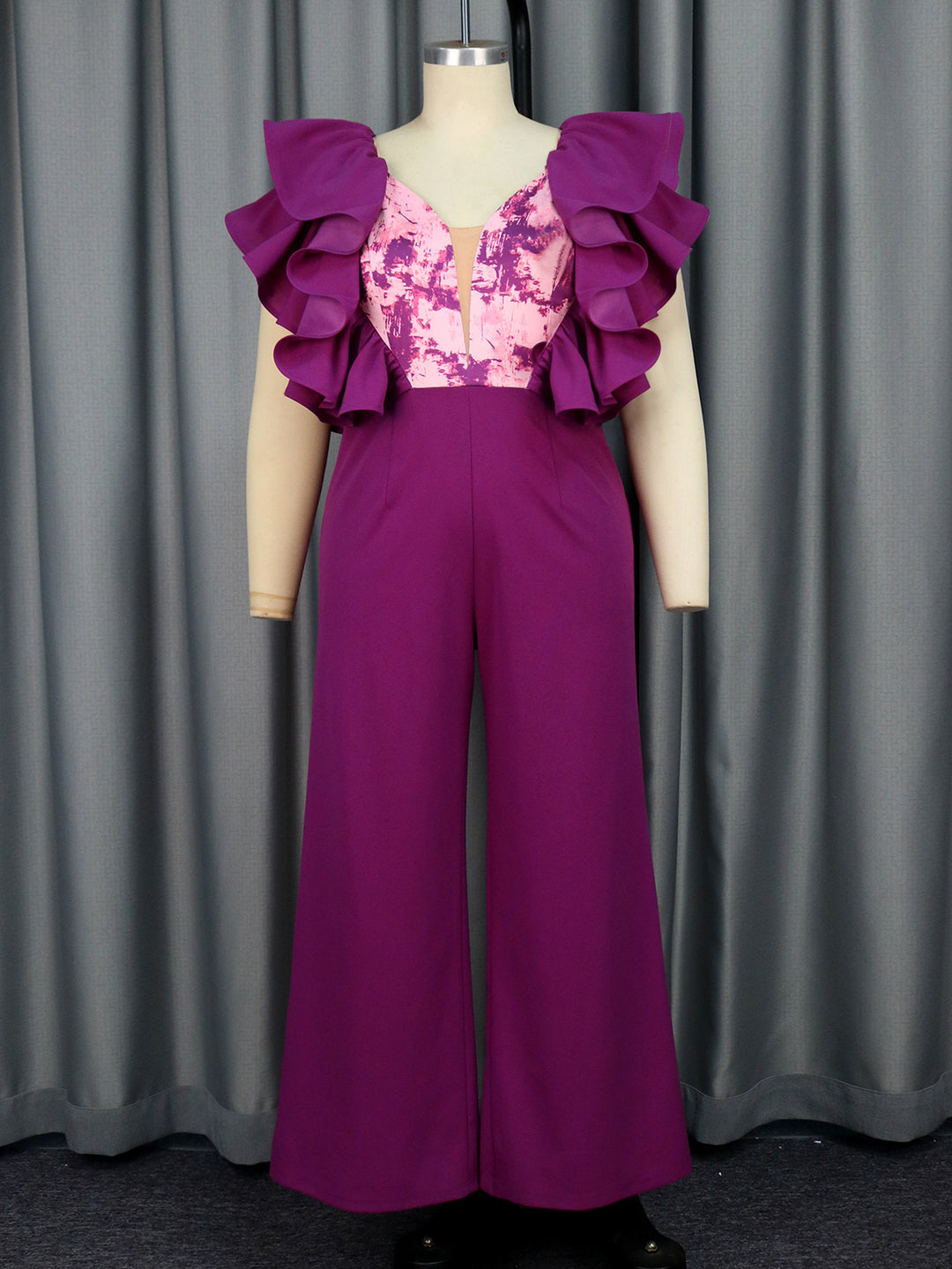 Dame elegant jumpsuit med voluminösa volangdetaljer Mirla-Eva Jonsson