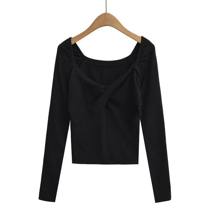 Dame elegant topp med rynkat design och snygg båthals Mirla-Eva Jonsson