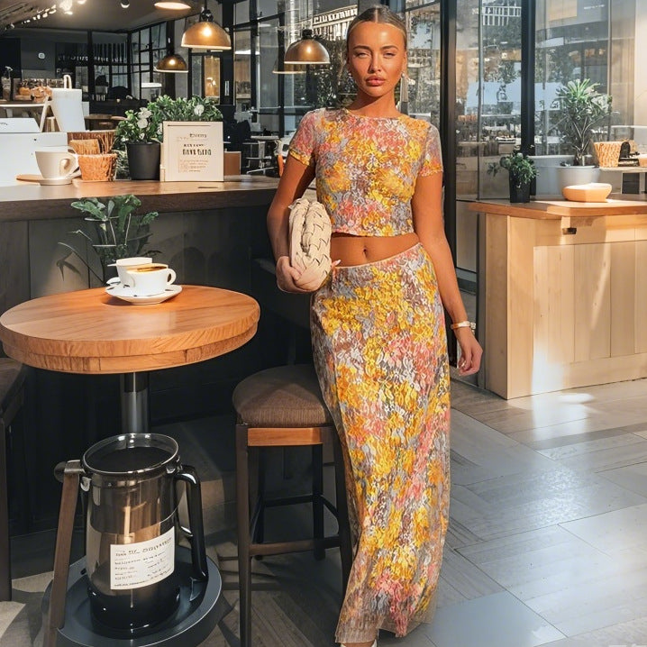 Dame elegant tvådelad set med blommönster och figursydd silhuett Mirla-Eva Jonsson