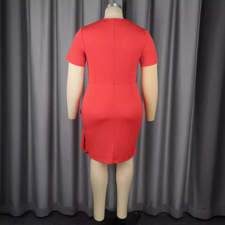 Dame figurnära klänning med asymmetrisk draperingsdetalj Mirla-Eva Jonsson