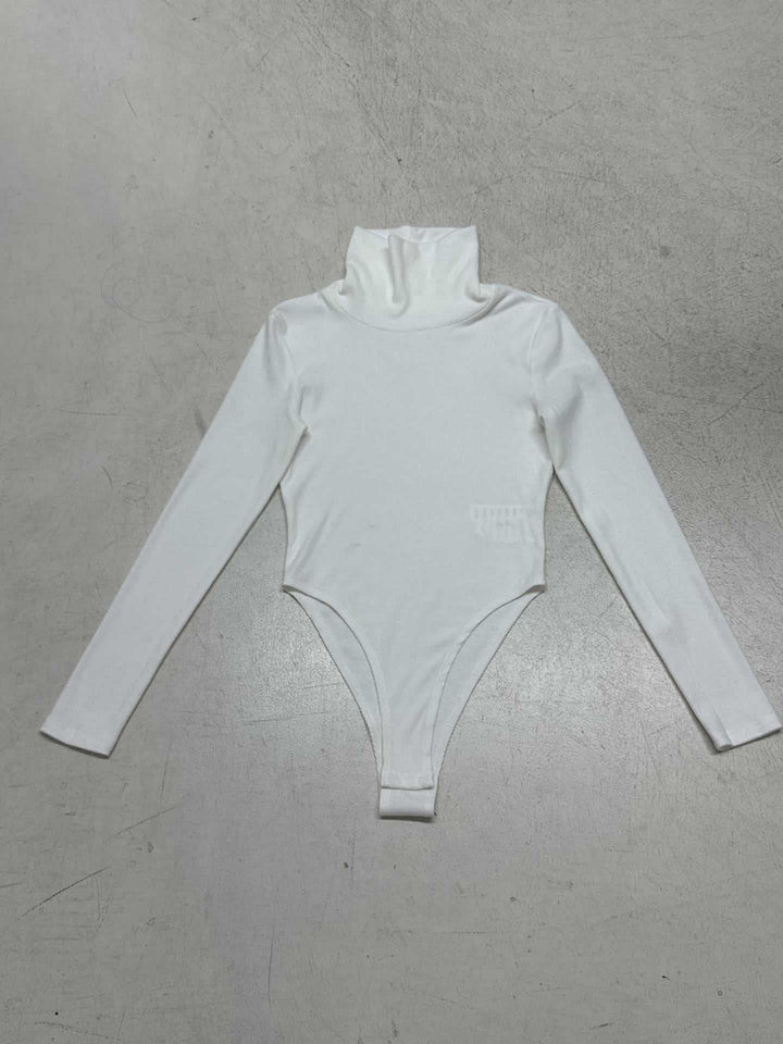 Dame figurnära långärmad bodysuit med hög krage Mirla-Eva Jonsson