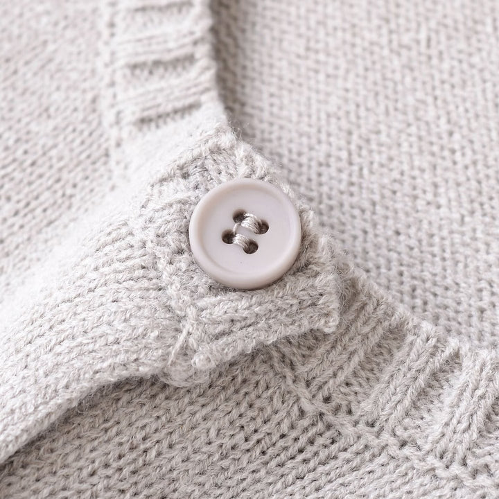 Dame fin stickad cardigan med träknappar Mirla-Eva Jonsson