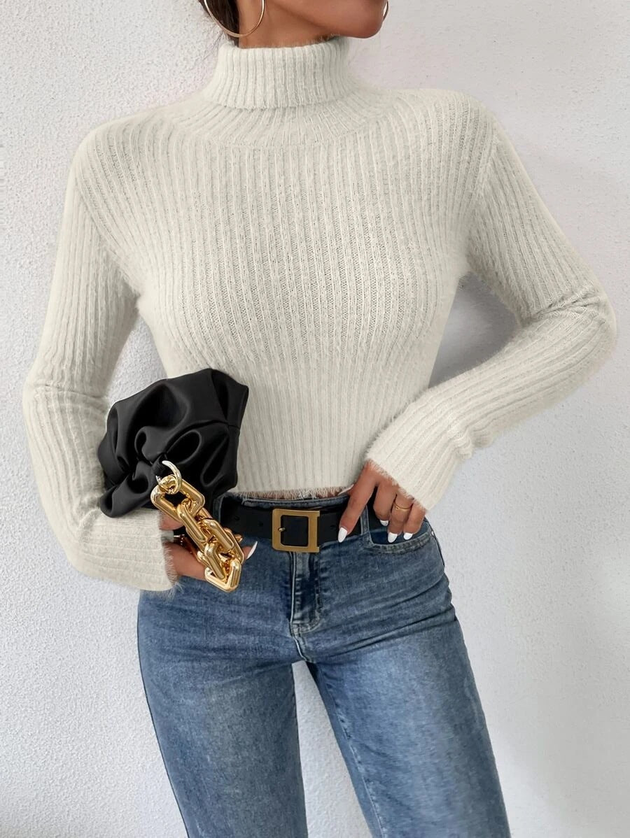 Dame finstricktröja med ståkrage och modern ribbdesign Mirla-Eva Jonsson