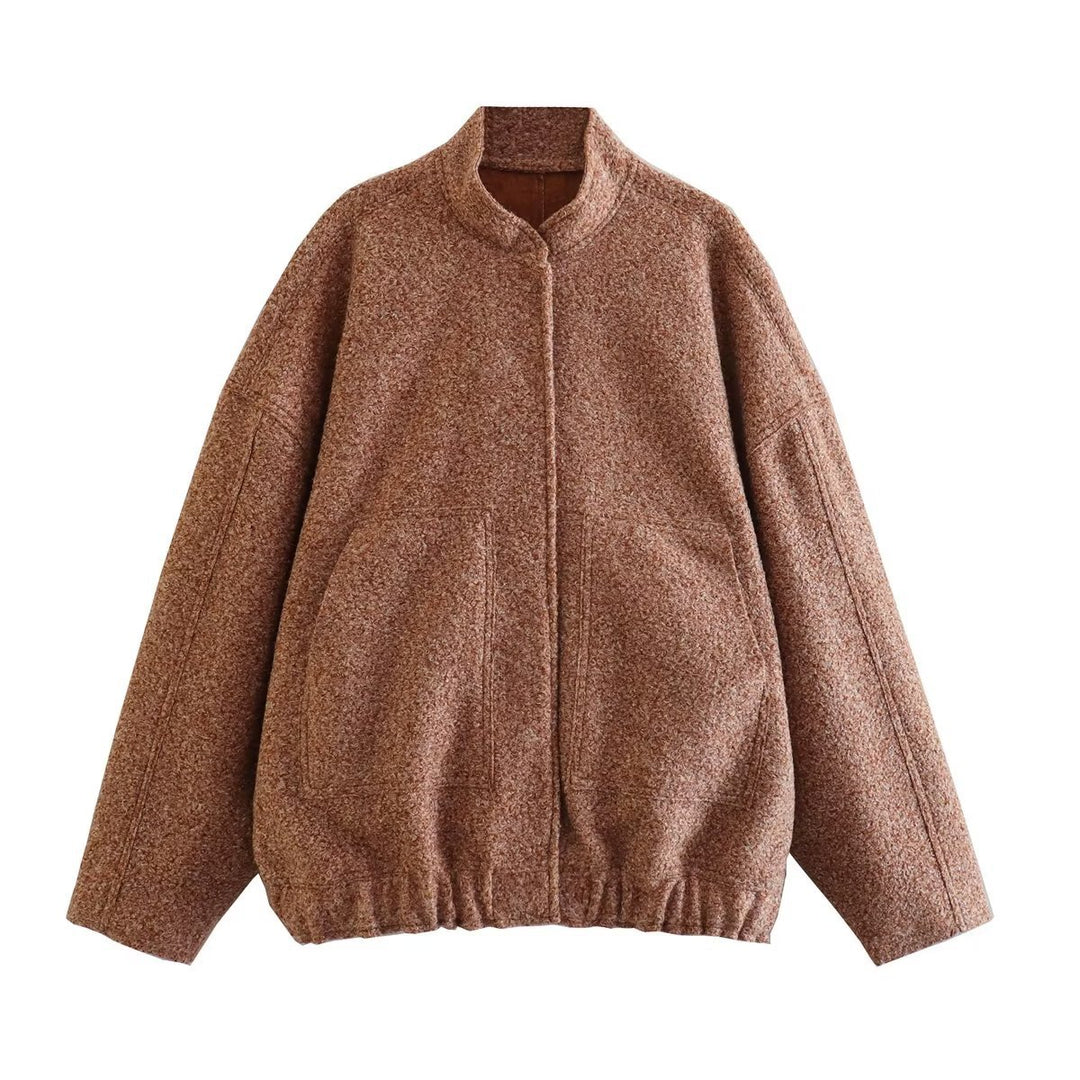 Dame fluffig oversized jacka med praktiska fickor och elegant ståkrage Mirla-Eva Jonsson