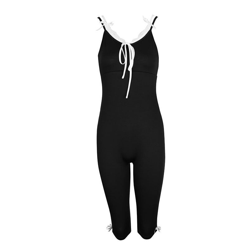 Dame golvlång jumpsuit med fina volangdetaljer och justerbara remmar Mirla-Eva Jonsson