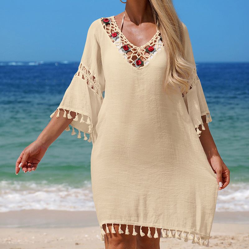 Dame häkla strandklänning med elegant broderi och fransar Mirla-Eva Jonsson