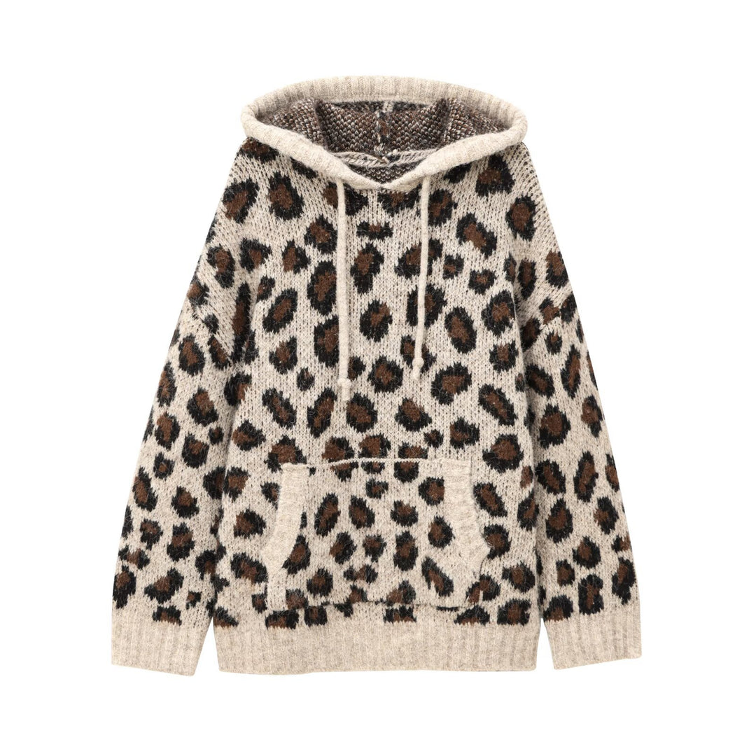 Dame hoodie med leopardmönster och praktisk känguruficka Mirla-Eva Jonsson