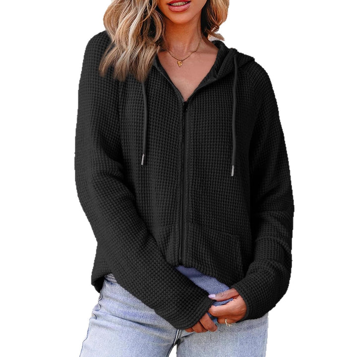 Dame hoodie med strukturerad våffellook och praktiska fickor Mirla-Eva Jonsson
