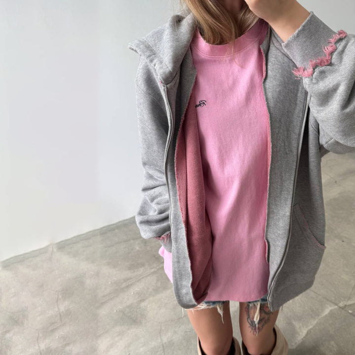 Dame hoodiejacka med moderna förstörda detaljer Mirla-Eva Jonsson