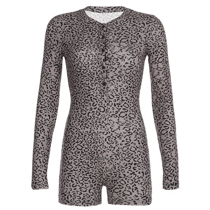 Dame jumpsuit med elegant leopardmönster och praktisk knäppning Mirla-Eva Jonsson