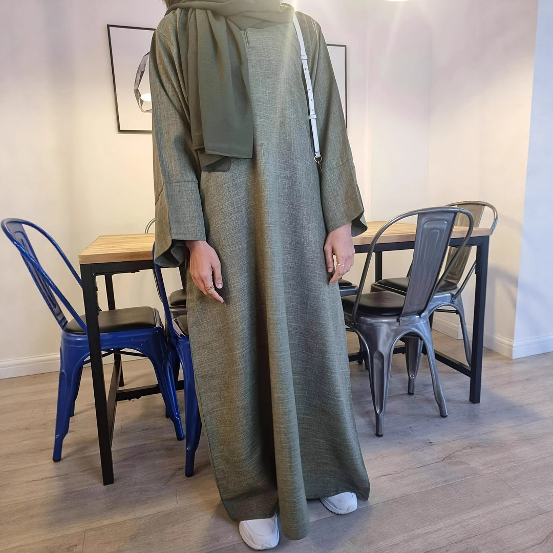 Dame kaftan-klänning med eleganta söm- och ärmdetaljer Mirla-Eva Jonsson