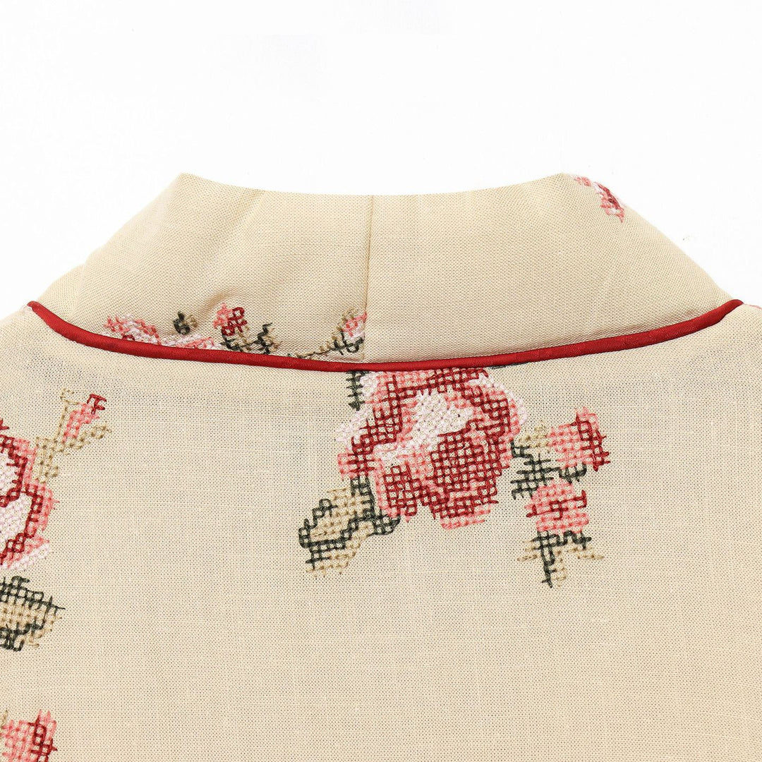 Dame kimono med ömma blommönster och elegant bälte Mirla-Eva Jonsson