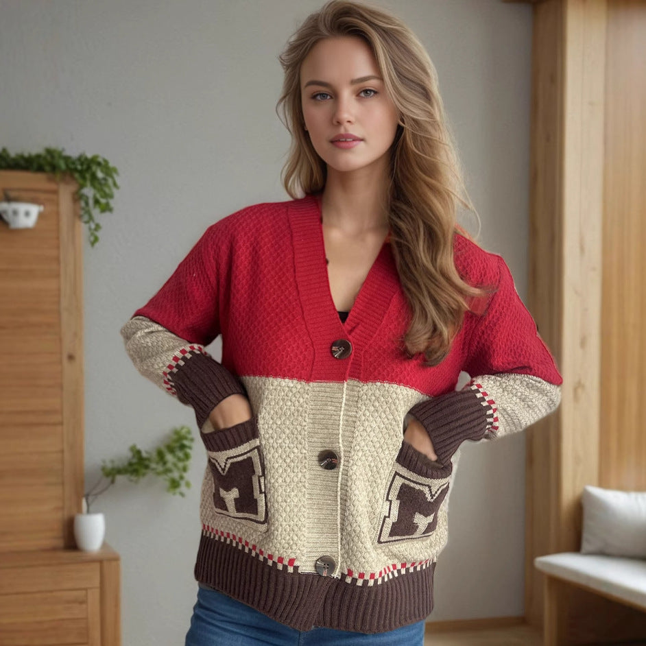 Dame kofta med dekorativa fickor och modern färgblockdesign Eva Jonsson-Eva Jonsson