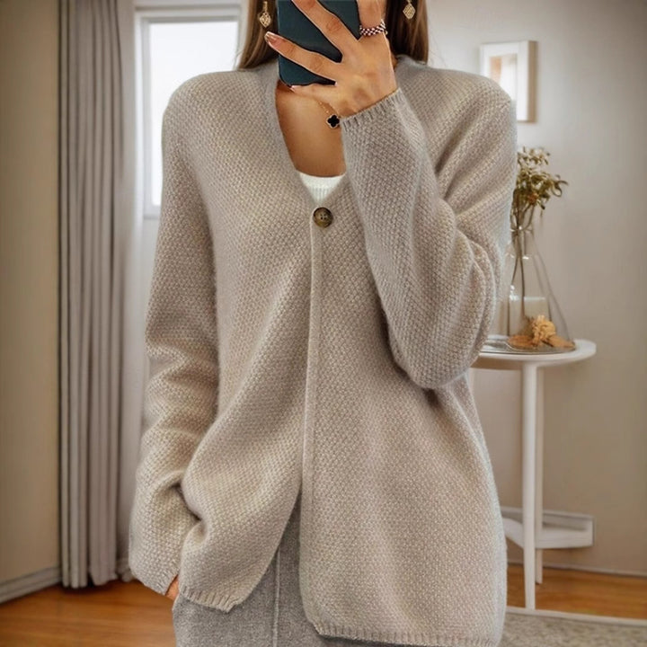 Dame kofta med strukturerad design och elegant knapp Mirla-Eva Jonsson
