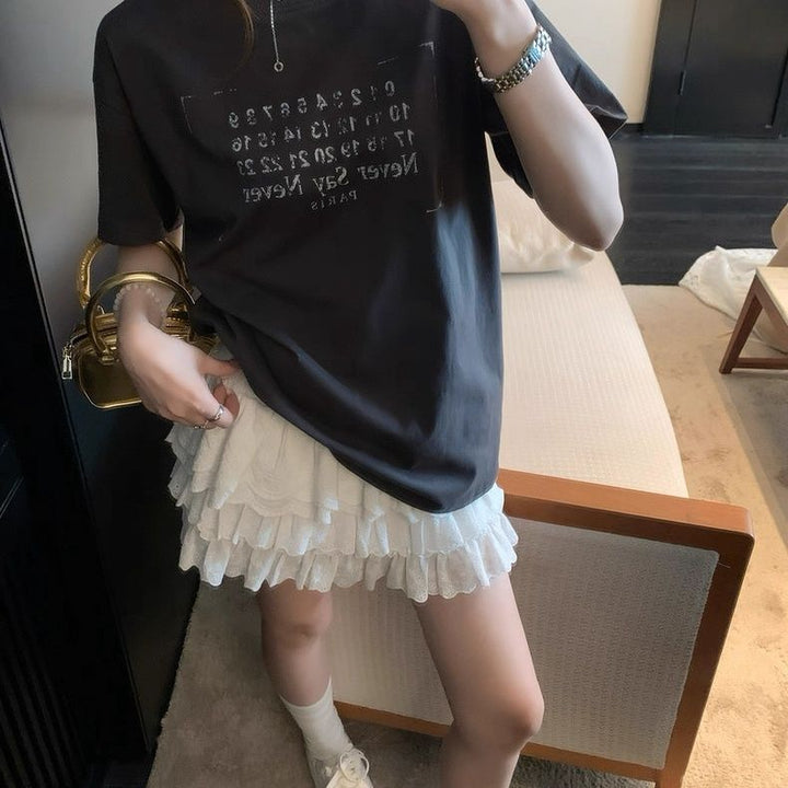 Dame kortärmad T-shirt med bokstavstryck mörkgrå-Eva Jonsson