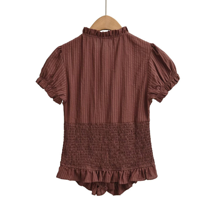 Dame kortärmad blus med volangdetaljer och rynkat design Mirla-Eva Jonsson