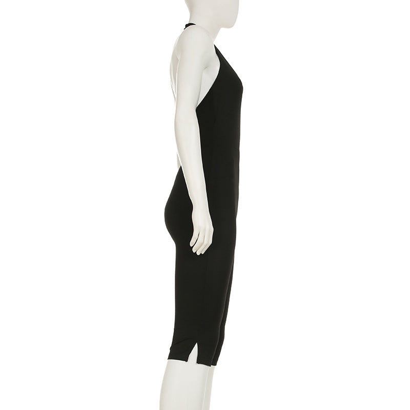 Dame kroppsnær jumpsuit med dyp ryggutskjæring og ren design Mirla-Eva Jonsson