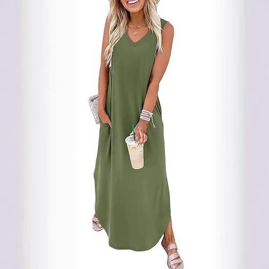 Dame maxi dress med modern V-udskæring og praktisk lomme design Mirla-Eva Jonsson