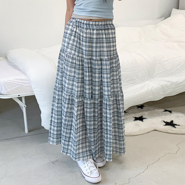 Dame maxikjol med voluminöst volangdesign och klassiskt rutigt mönster Mirla-Eva Jonsson