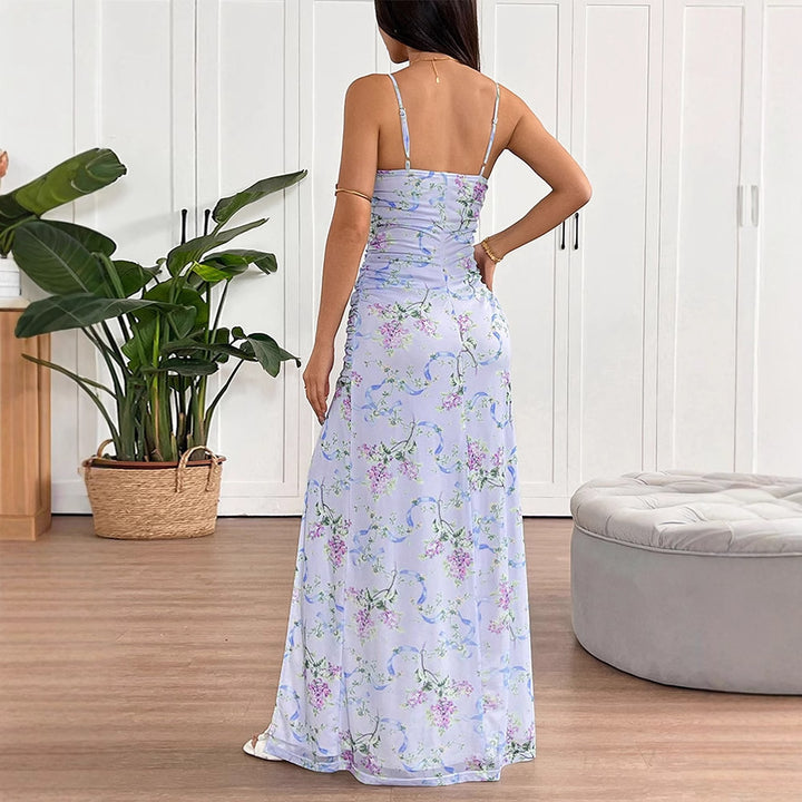 Dame maxiklänning i romantisk blommönsterdesign med justerbara band Mirla-Eva Jonsson