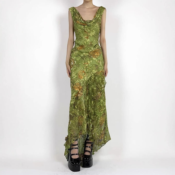 Dame maxiklänning med asymmetrisk fåll och blommönster Mirla-Eva Jonsson