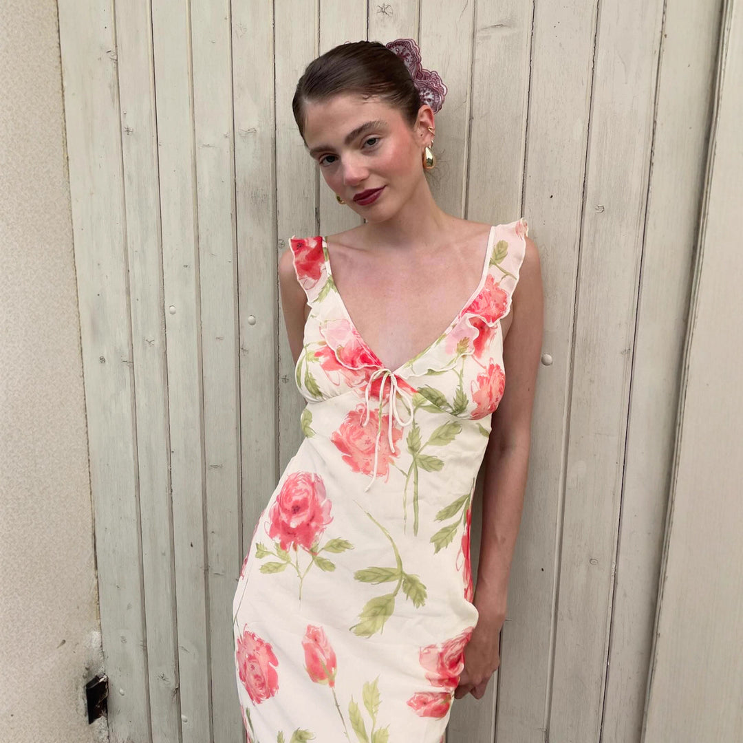 Dame maxiklänning med blommig cut-out och fina spagettiband Mirla-Eva Jonsson