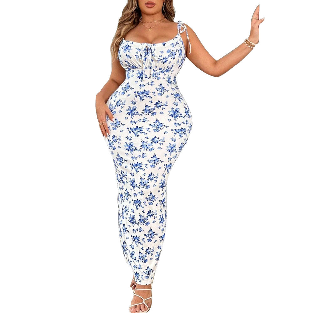 Dame maxiklänning med blommig tryck och figursydd passform Mirla-Eva Jonsson
