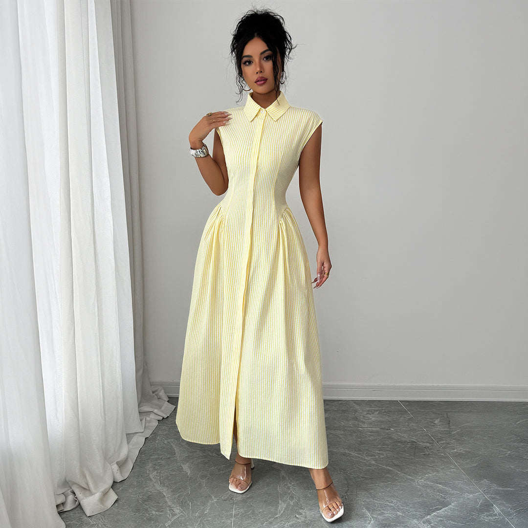 Dame maxiklänning med klassisk skjortblusdesign och eleganta veck Mirla-Eva Jonsson