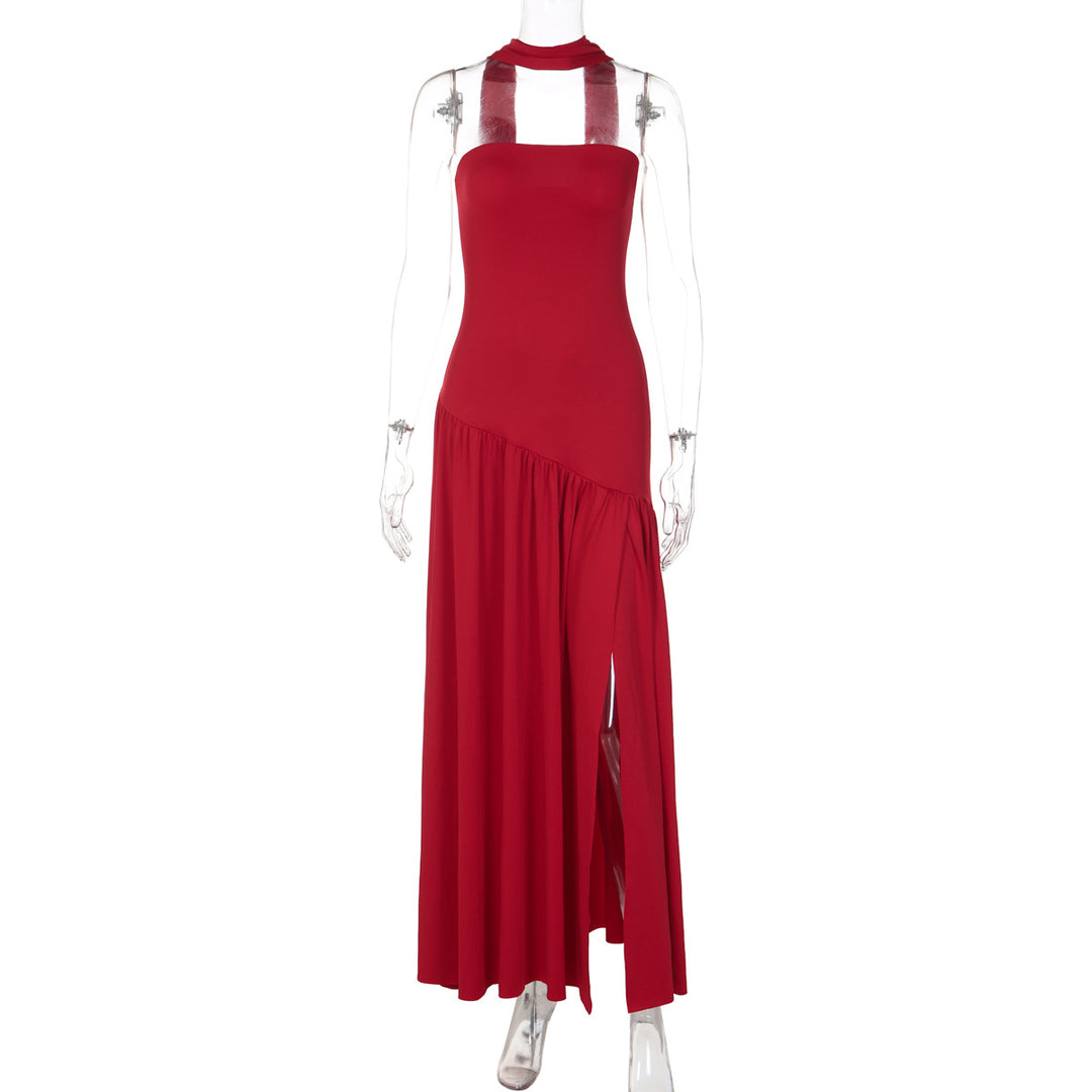 Dame maxiklänning med raffinerad cut-out-design och asymmetrisk fåll Mirla-Eva Jonsson