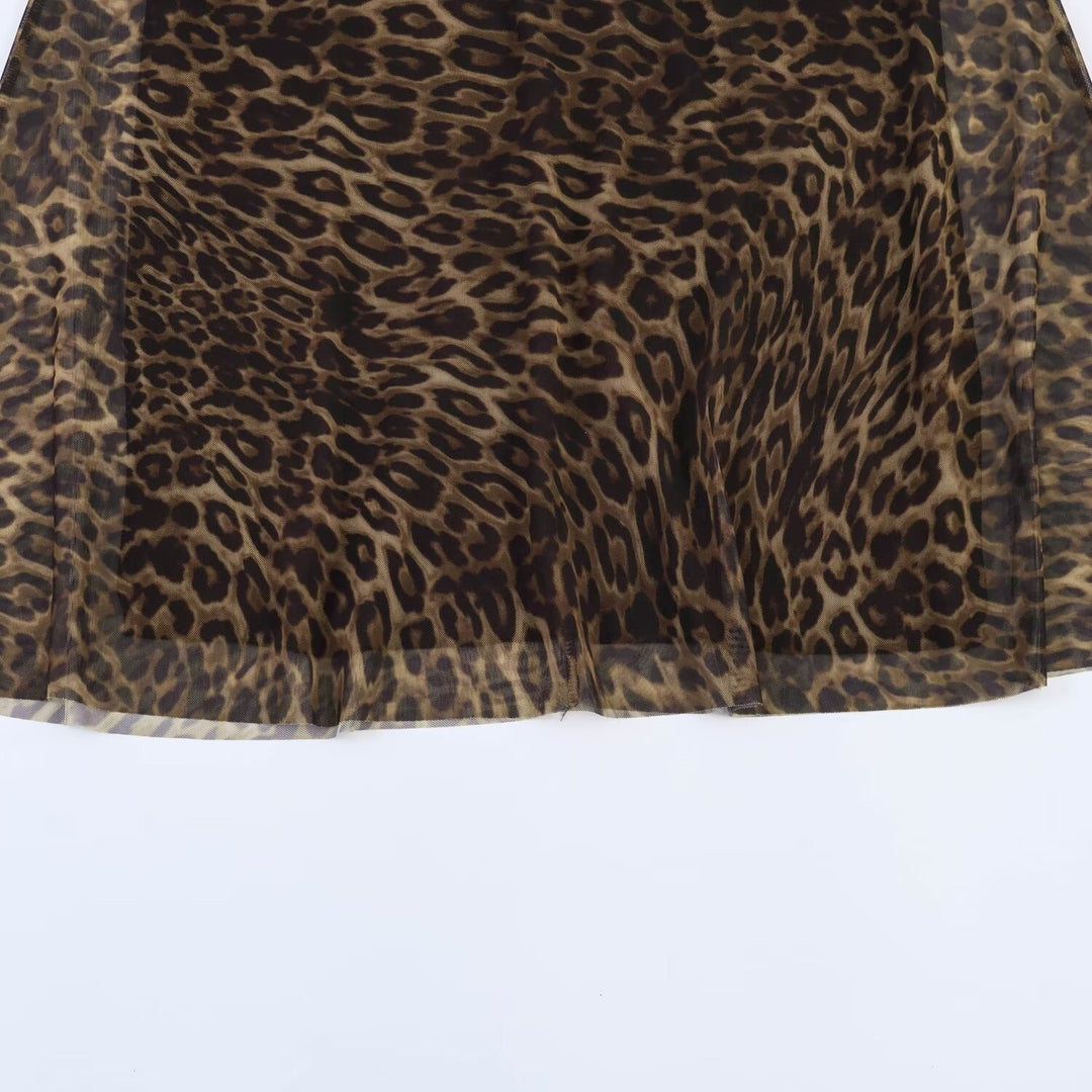 Dame midi skirt in animal print design with flowing cut and high waistband Mirla-Eva Jonsson