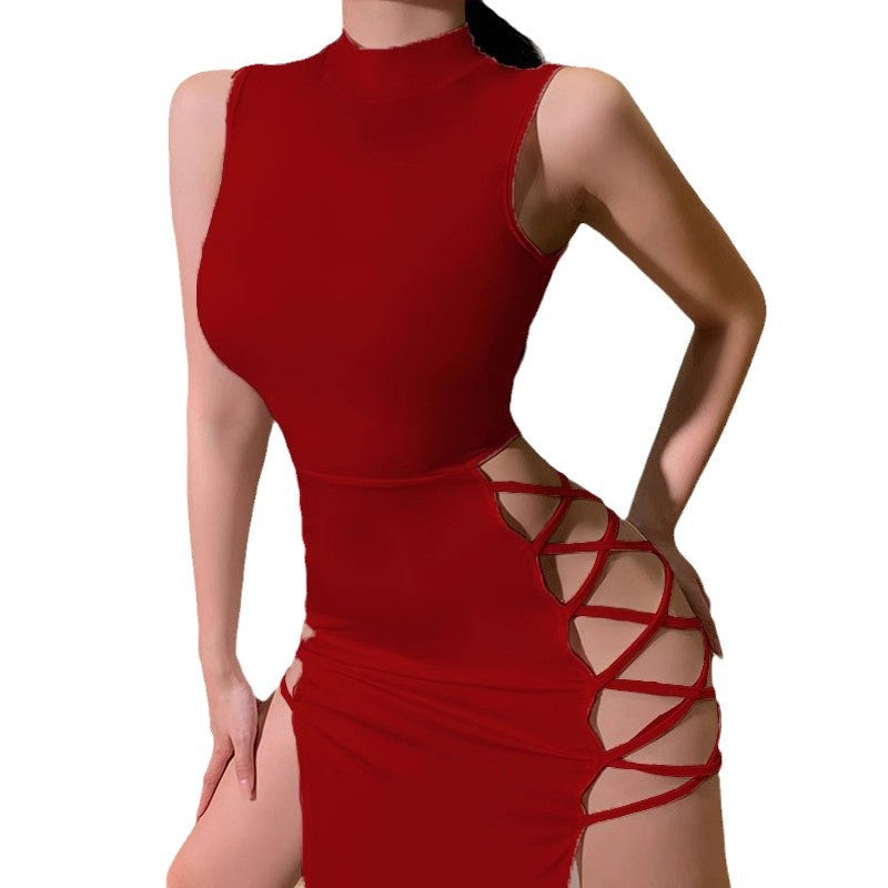 Dame miniklänning med eleganta cut-out-detaljer och hög krage Mirla-Eva Jonsson