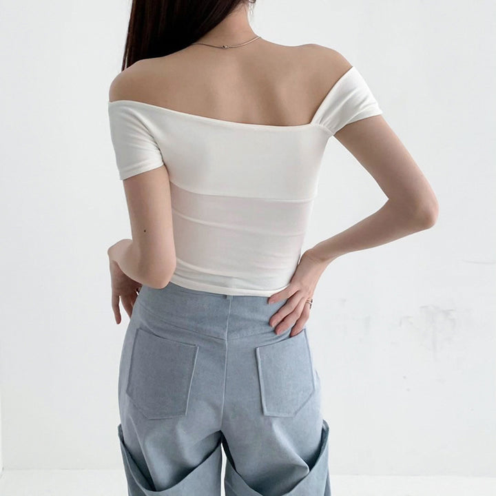 Dame moderne asymmetrisk topp med trendig en-skulder-design Mirla-Eva Jonsson