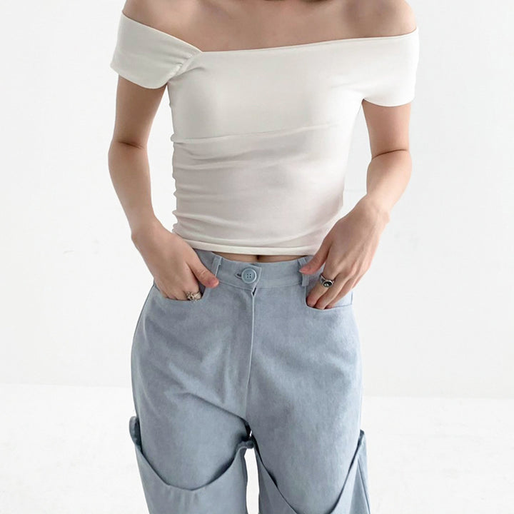 Dame moderne asymmetrisk topp med trendig en-skulder-design Mirla-Eva Jonsson