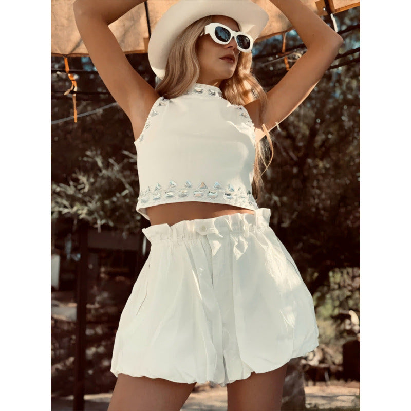 Dame modische shorts med elastisk midja och dekorativ volangslåning Mirla-Eva Jonsson