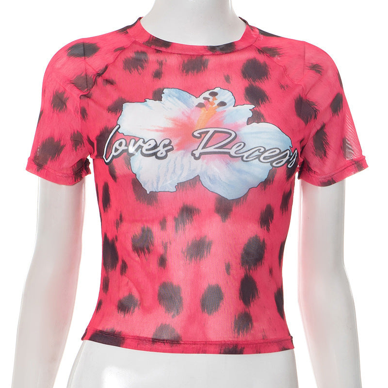 Dame modiskt crop-top med blomtryck och trendigt leopardmönster Mirla-Eva Jonsson