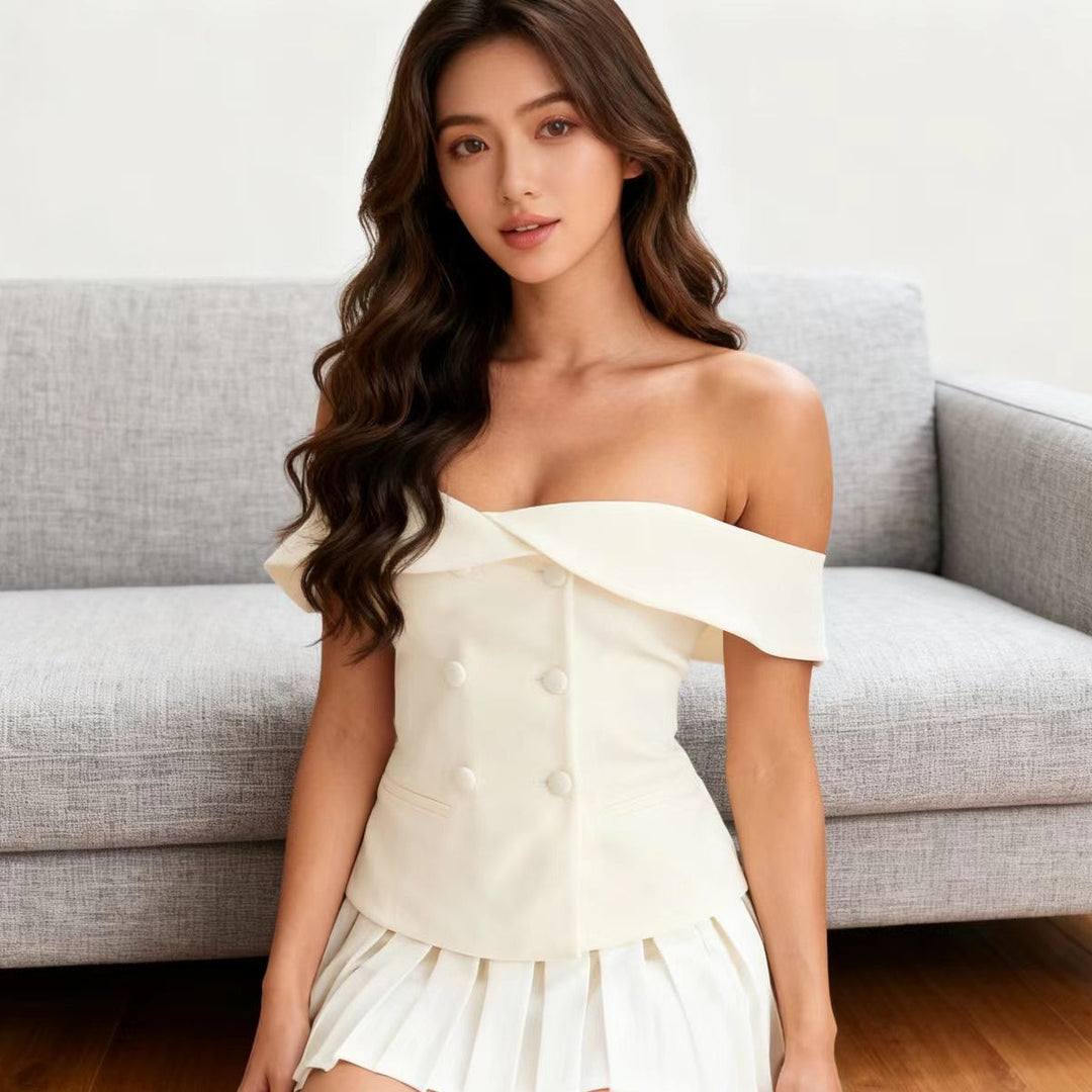 Dame off-shoulder cocktail dress with elegant pleats and classic blazer design Mirla-Eva Jonsson