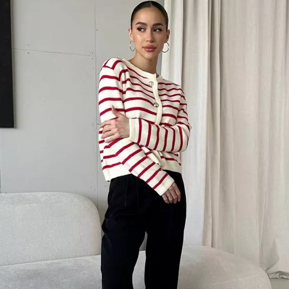 Dame randig cardigan med knapppdetaljer och mångsidig passform Eva Jonsson-Eva Jonsson