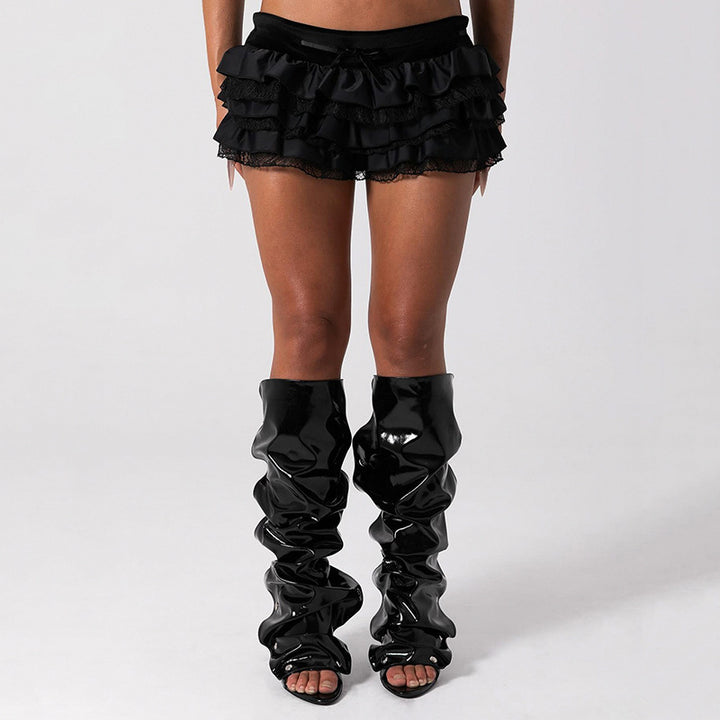 Dame ruffled skirt with elegant satin finish and lace trim Mirla-Eva Jonsson